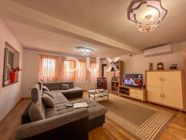 RIJEKA, TRSAT - stan 3S+DB, 1. kat, balkon, pogled na more