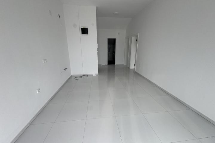 Crikvenica, novogradnja, predivan trosoban stan NKP 56 m2