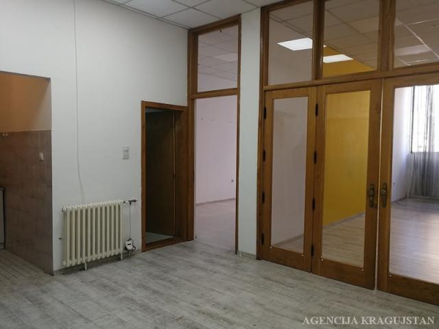 Prodaja, Lokal, 74. 00m2 , Centar