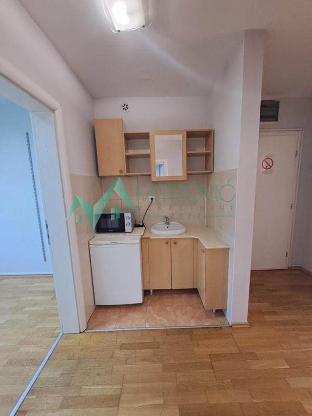 Izdavanje, Poslovni prostor, 62m2 , Bulevar Oslobođenja