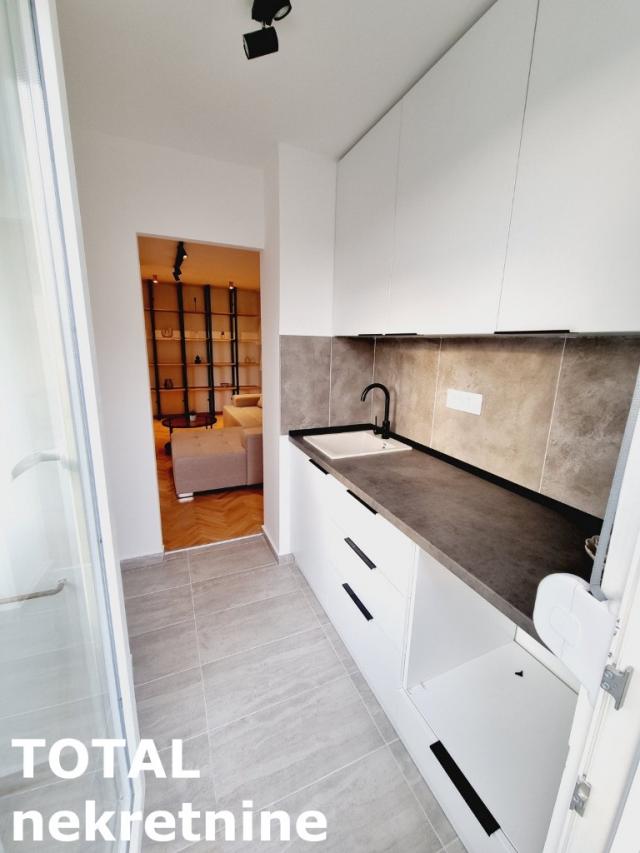 3 Trosoban stan NOVI SAD, 154500€