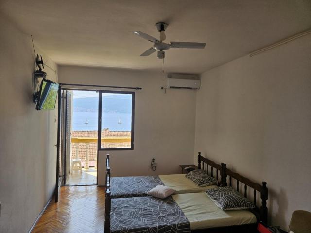 Studio apartment of 27m2 for rent in Herceg Novi, Baosici