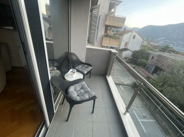 Two bedrooms apartment of 67m2 for rent in Kotor, Dobrota