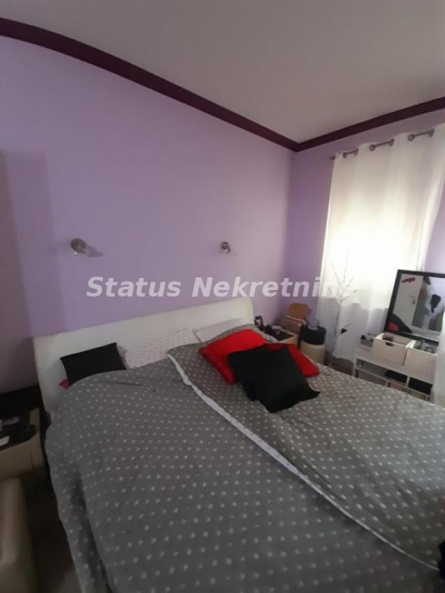 IZDAVANJE -LUX , VILA - NOVI SAD - Adice- Veternik