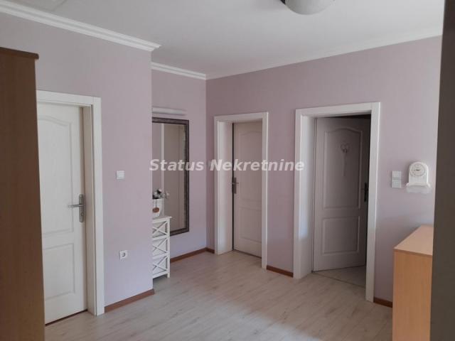 IZDAVANJE -LUX , VILA - NOVI SAD - Adice- Veternik