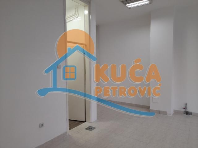 Izdaje se lokal, 7. jula, 39m2, 300e