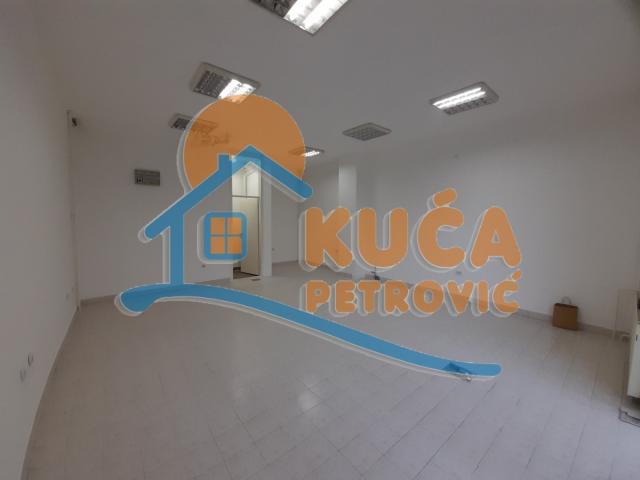 Izdaje se lokal, 7. jula, 39m2, 300e