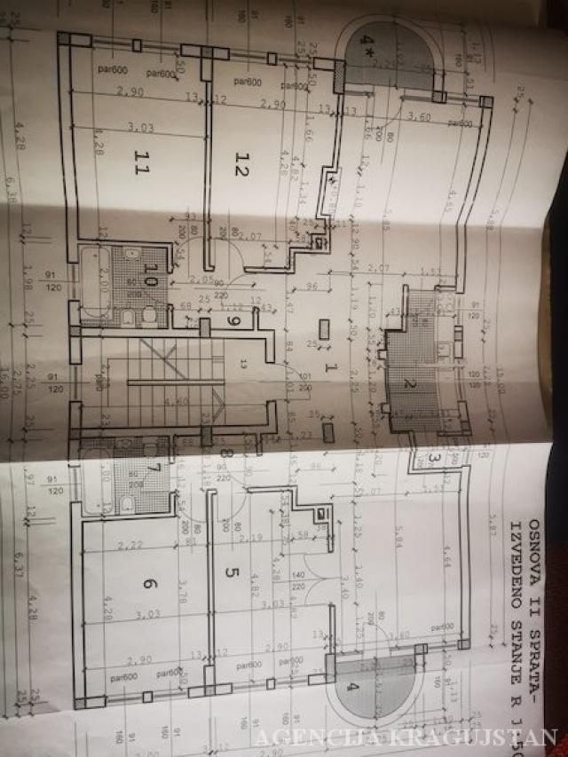 Prodaja, Stan, 138. 00m2 , Centar