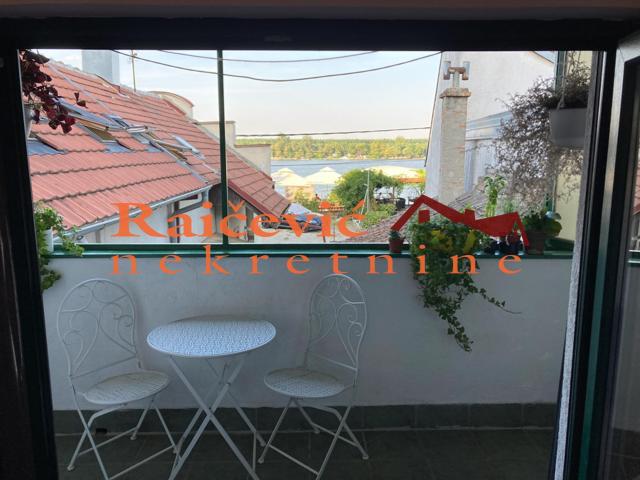 ZEMUN GARDOS 84m2 , T , 256000e