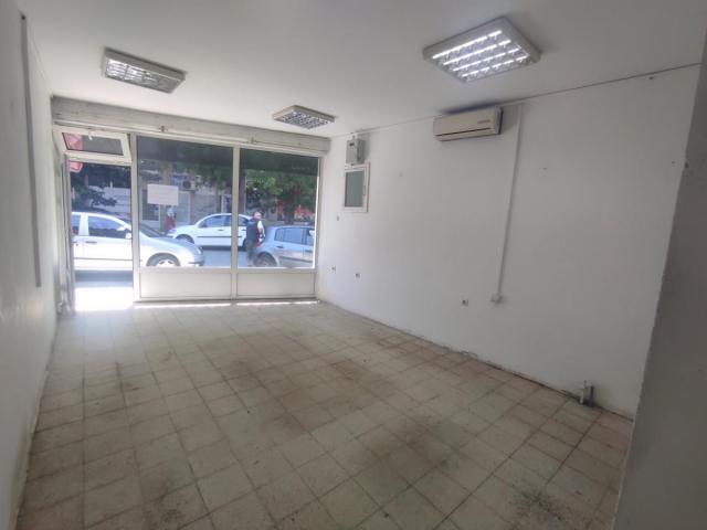 Lokal - 26m2 - Centar