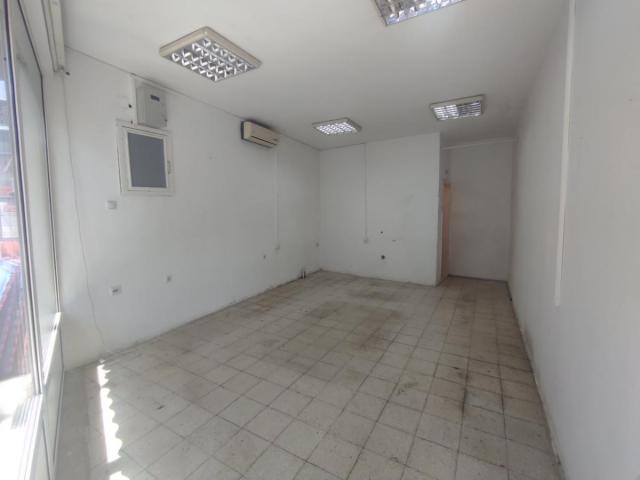 Lokal - 26m2 - Centar