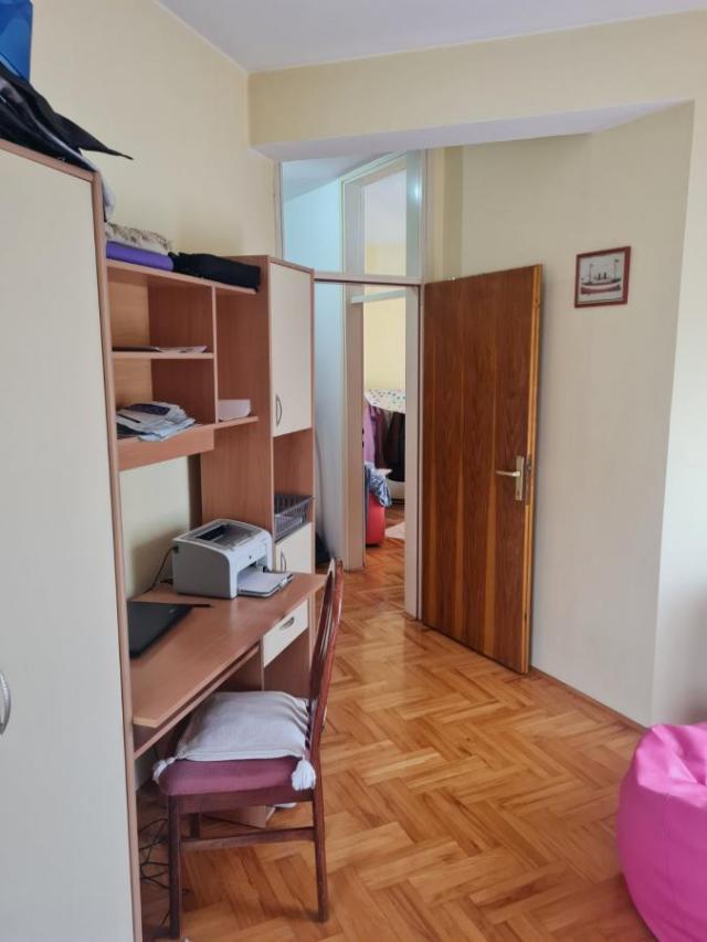 Stambeno - poslovni objekat - PLAC 362 m2