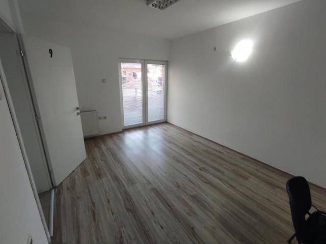 Poslovna zgrada 420m2