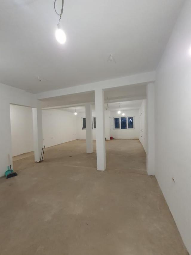 Lokal - 120m2 - Minovo naselje