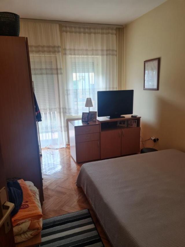 Stambeno - poslovni objekat - PLAC 362 m2