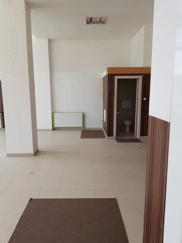 Lokal na prodaju 70m2 + (50m2)