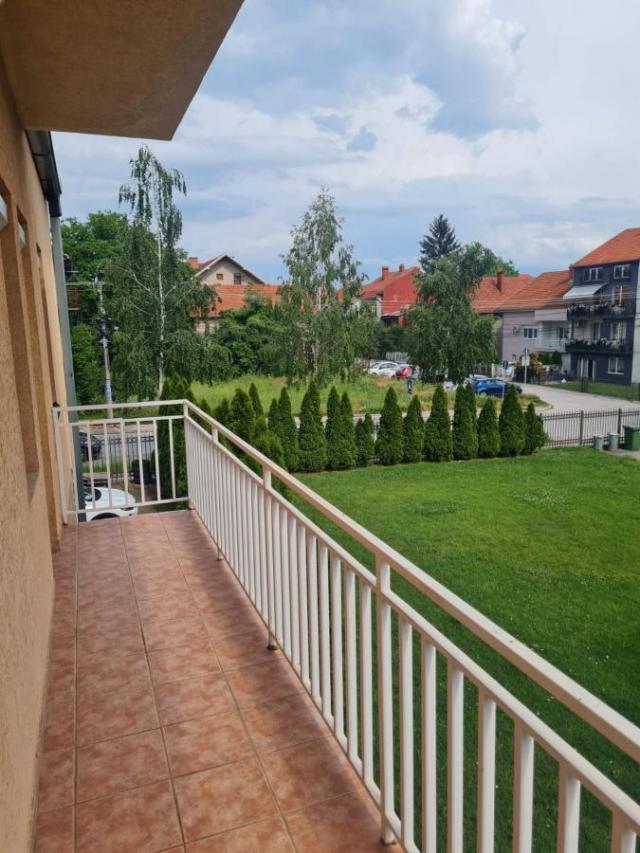 Stambeno - poslovni objekat - PLAC 362 m2