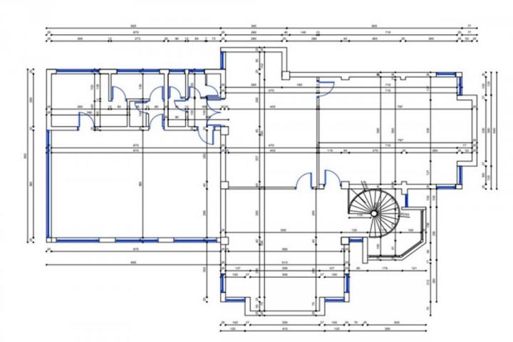 POSLOVNI PROSTOR - 300m2 - LESKOVAC