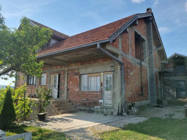 KUĆA - ČAMURLIJA  - 345m2