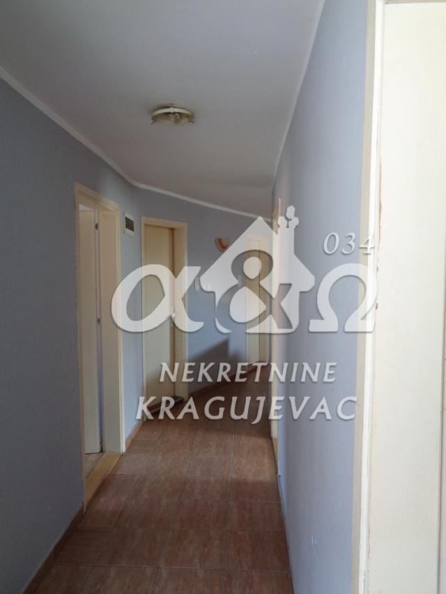 Kuća novije gradnje 270m2 u Sušici