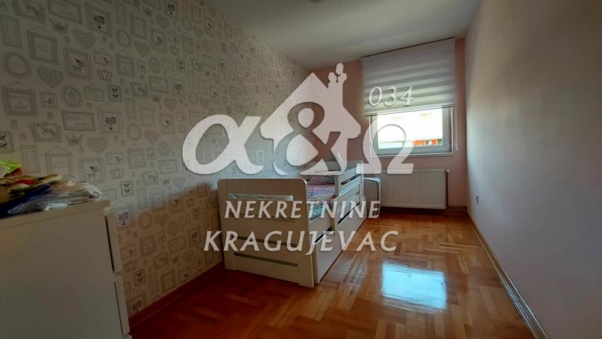 Luxuzno opremljen četvorosoban duplex u Centru sa 2 garažna mesta