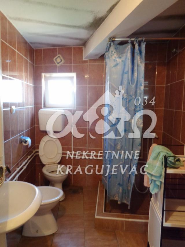 Kuća novije gradnje 270m2 u Sušici