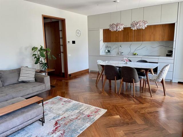 Kratkoročni i dugoročni najam apartmana u Porto Montenegru