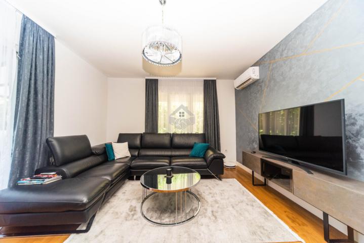 Jednosoban stan 52m2 + garaža, Tološi - Podgorica