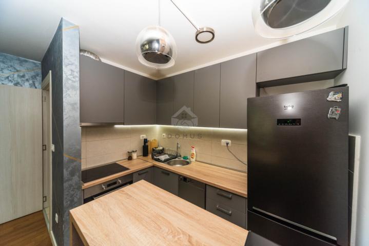 Jednosoban stan 52m2 + garaža, Tološi - Podgorica