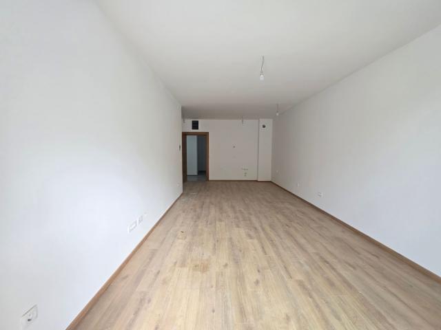Prodaja studio apartmana 33 m² u novogradnji sa velikom terasom, pogledom na more, parkingom i oslob