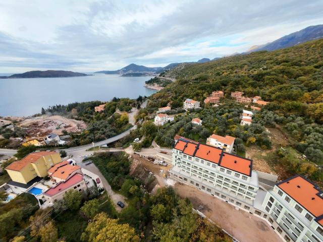 Prodaja studio apartmana 33 m² u novogradnji sa velikom terasom, pogledom na more, parkingom i oslob