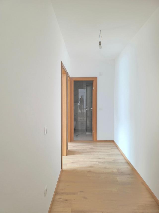 Prodaja dvosobnog stana 108m² u novogradnji sa pogledom na more, parkingom i oslobođenjem od poreza 