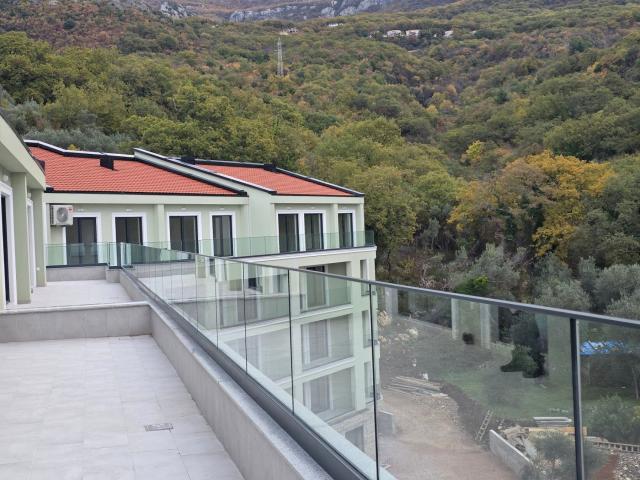 Prodaja dvosobnog stana 108m² u novogradnji sa pogledom na more, parkingom i oslobođenjem od poreza 