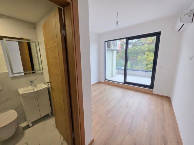 Prodaja dvosobnog stana 114m² u novogradnji sa pogledom na more, parkingom i oslobođenjem od poreza 