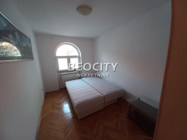 Novi Sad, Lipov Gaj, Milice Rakić, 7.0, 225m2, 1600EUR