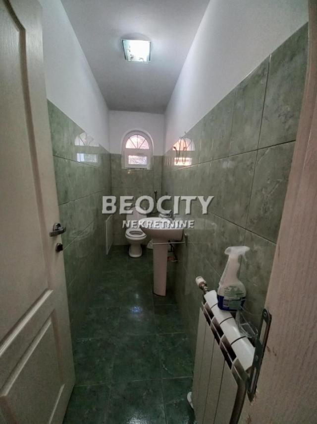 Novi Sad, Lipov Gaj, Milice Rakić, 7.0, 225m2, 1600EUR