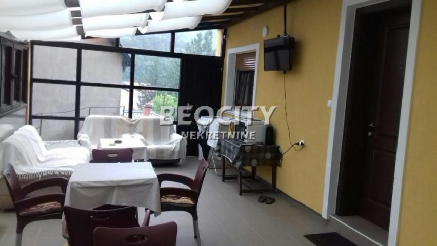 Kraljevo, Bogutovačka Banja, , 10.0, 174m2, 80000EUR