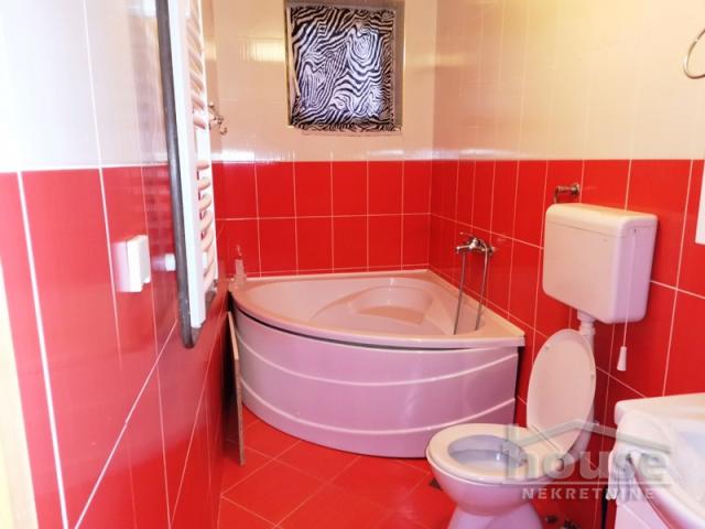 NOVI SAD - ADICE - 370.00 m2