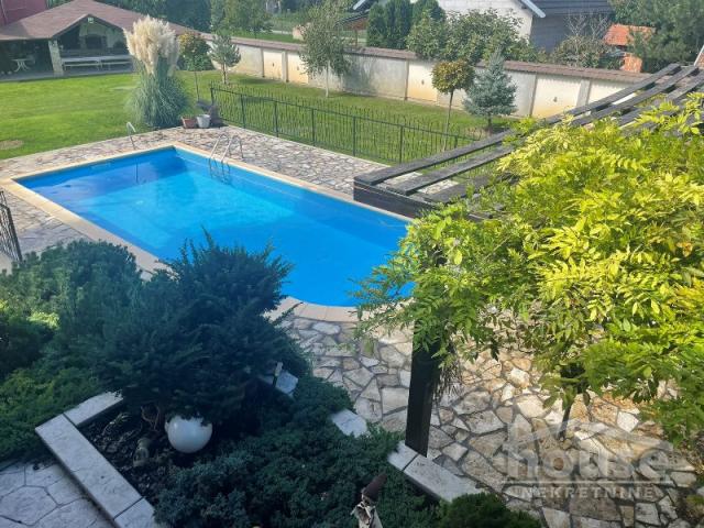 NOVI SAD - ADICE - 370.00 m2