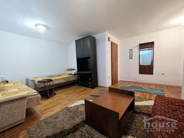 SREMSKA KAMENICA - SREMSKA KAMENICA - 64.00 m2