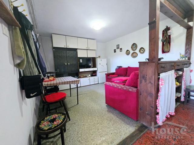 SREMSKA KAMENICA - SREMSKA KAMENICA - 64.00 m2