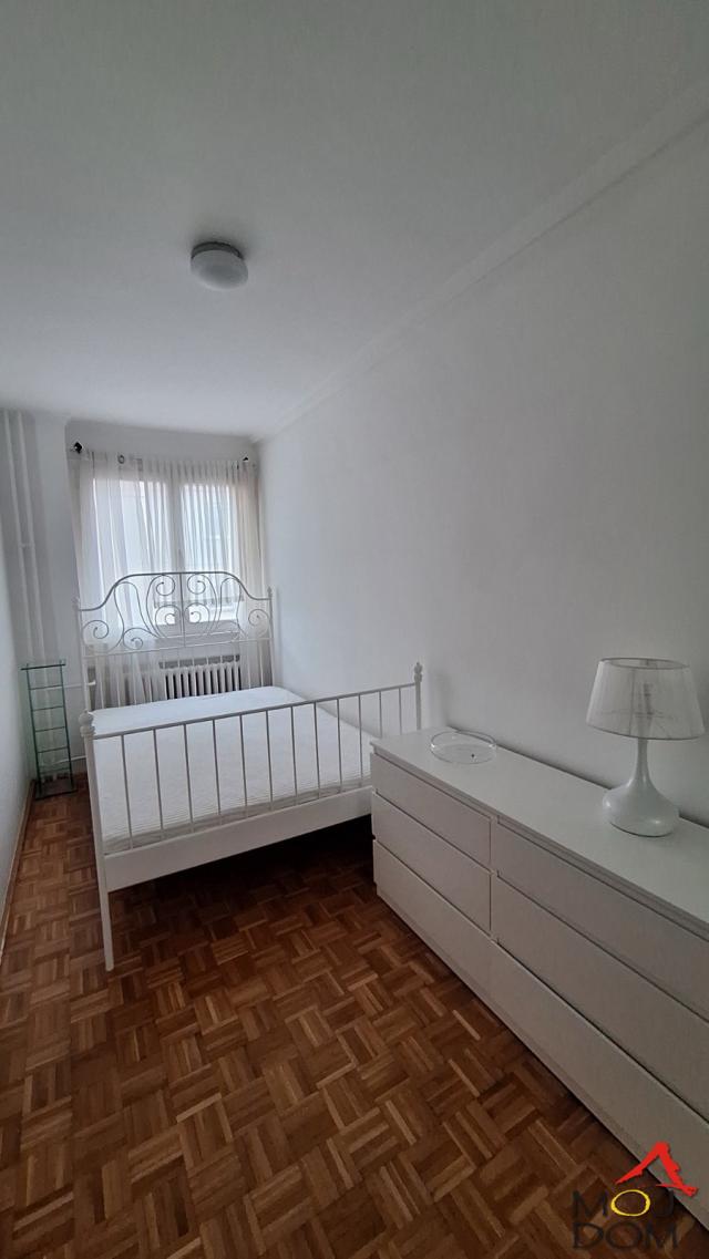 NOVI SAD - BULEVAR - JEDNOIPOSOBAN STAN - 60 m2 - 177,160€