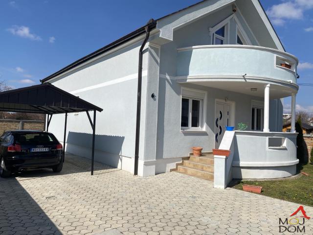 NOVI SAD - ADICE - KUćA - 290 m2 - 432,600€