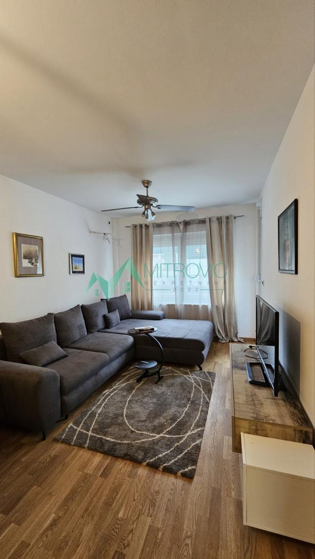 Izdavanje, Stan, 40m2 , Grbavica - Telep