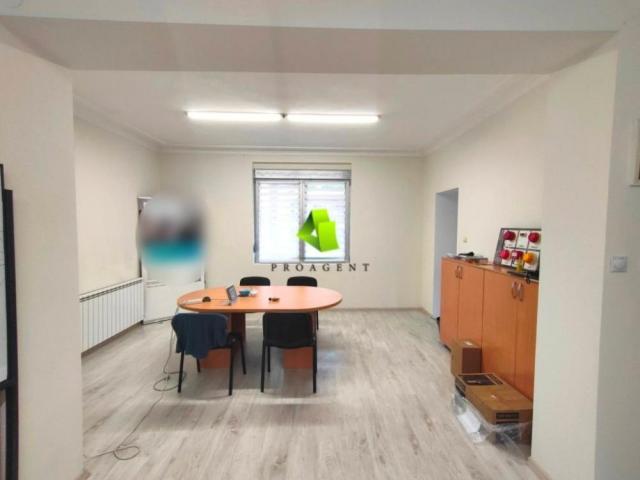Odličan poslovni prostor na Čairu ID#6970
