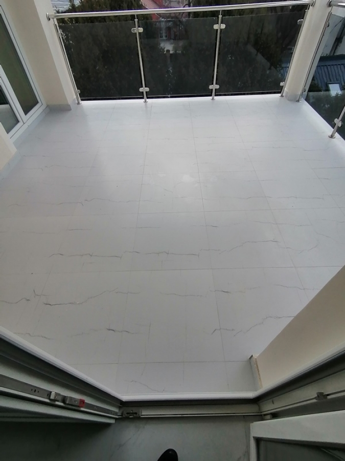 Izdaje se stambeno poslovna zgrada 496m2, toplotne pumpe - centar
