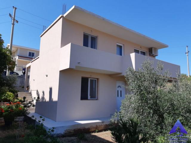 Prodaja, Kuća, 160m2 , RADOVIĆI