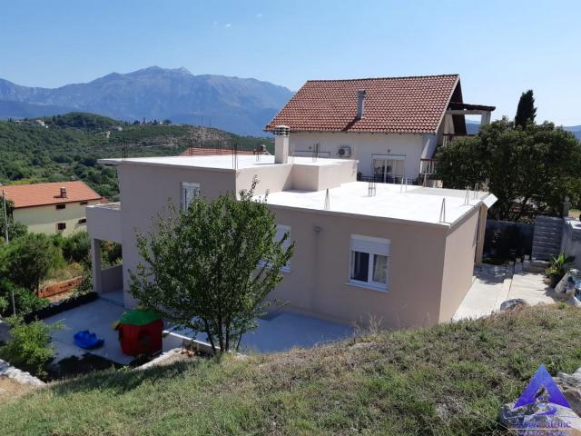 Prodaja, Kuća, 160m2 , RADOVIĆI