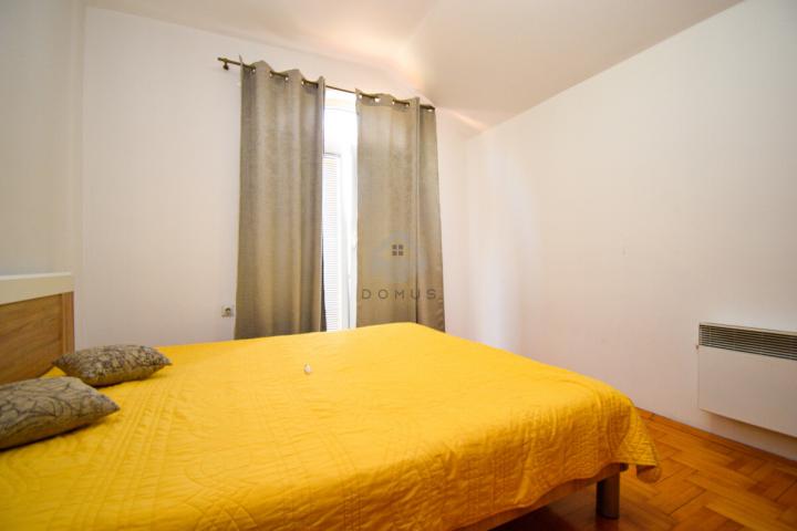 Četvorosoban namješten stan 180m2, Tološi - Podgorica