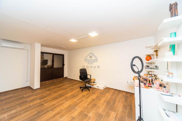 Poslovni prostor 80m2, Blok V - Podgorica